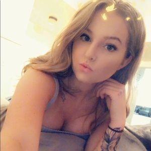 Meet your Posher, Courtney